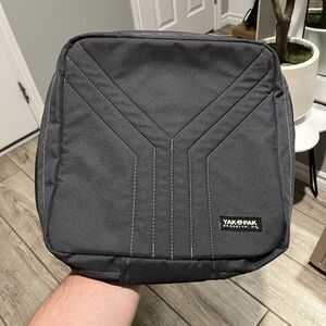 RARE Yak Pak Vexed Generation Design Y2K Vintage Crossbody Bag Sling Brooklyn NY